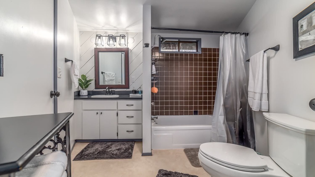 Photo of Bathroom in Southeast Eugene