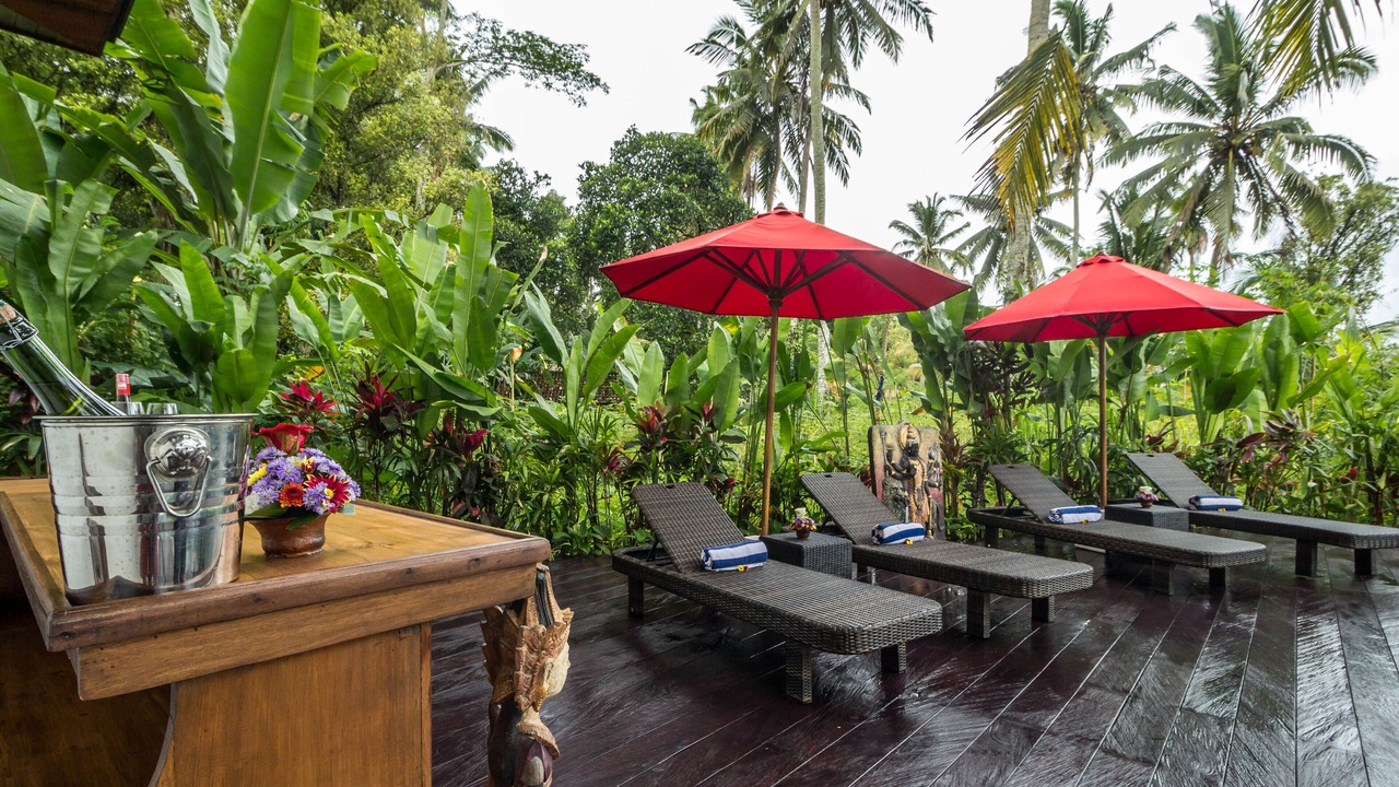 Photo of Patio Balcony in Keliki