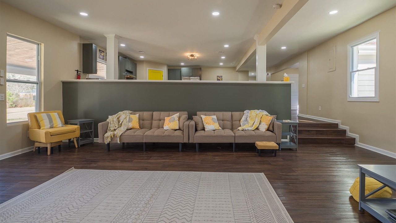 Photo of Livingroom in Stone Mountain