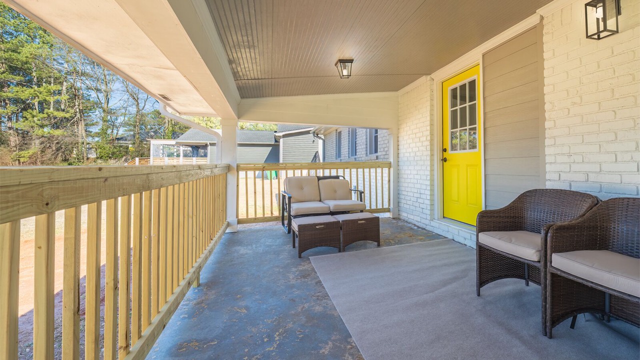 Photo of Patio Balcony in Stone Mountain