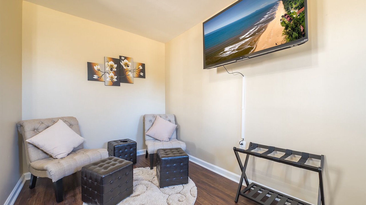 Photo of Livingroom in Stone Mountain