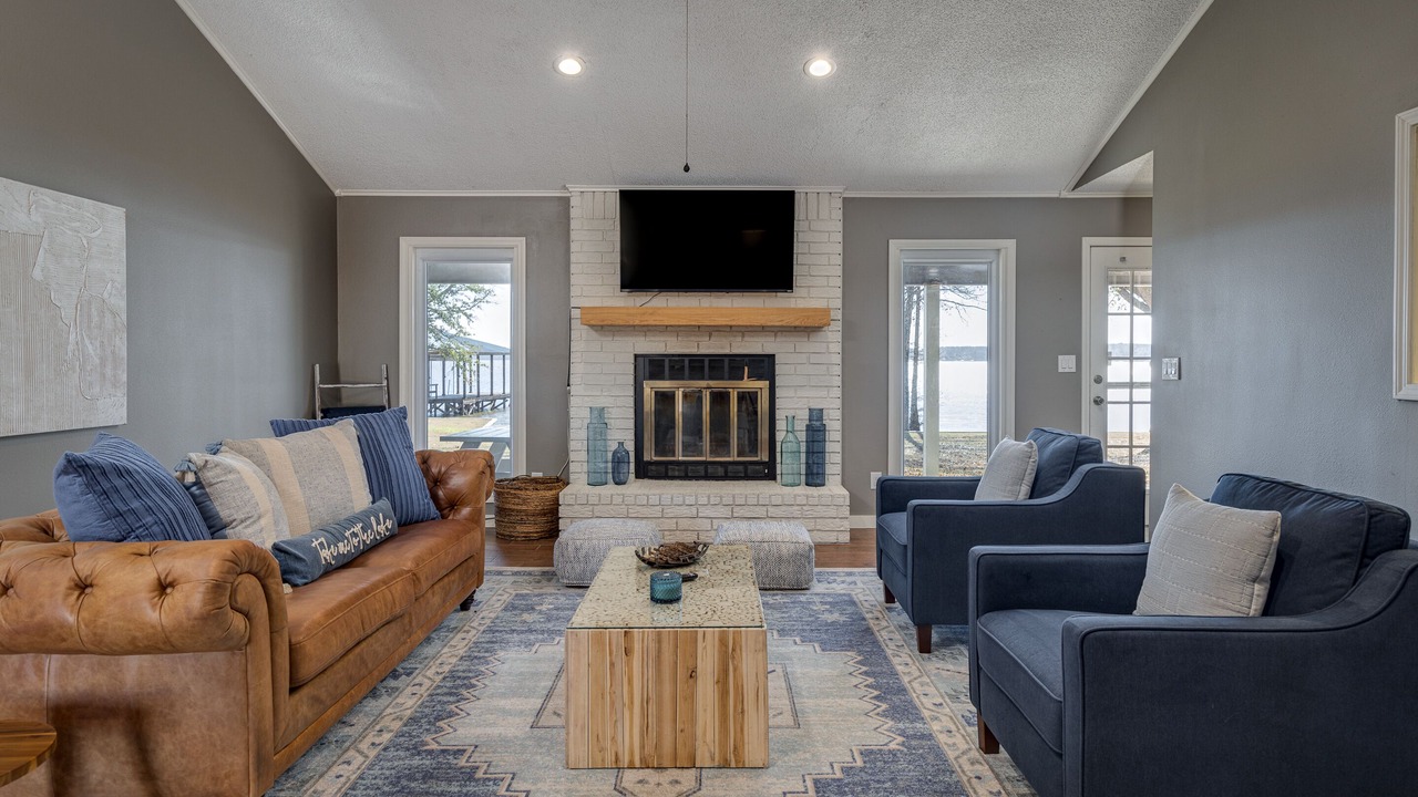 Photo of Livingroom in Farmerville