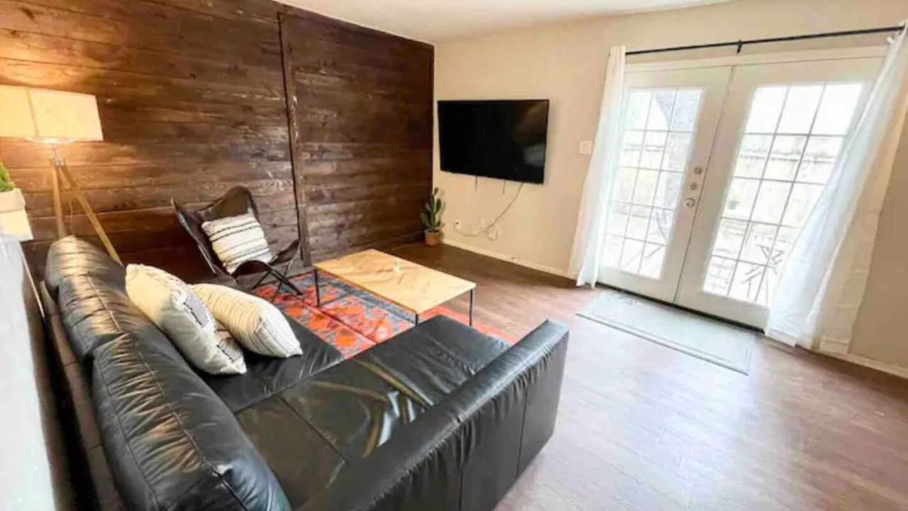 Photo of Livingroom in Parker Lane