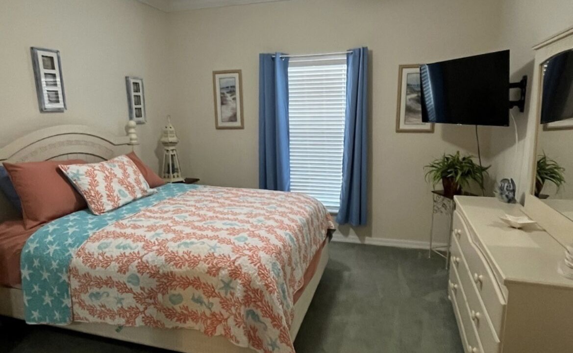 Photo of Bedroom in Suwannee