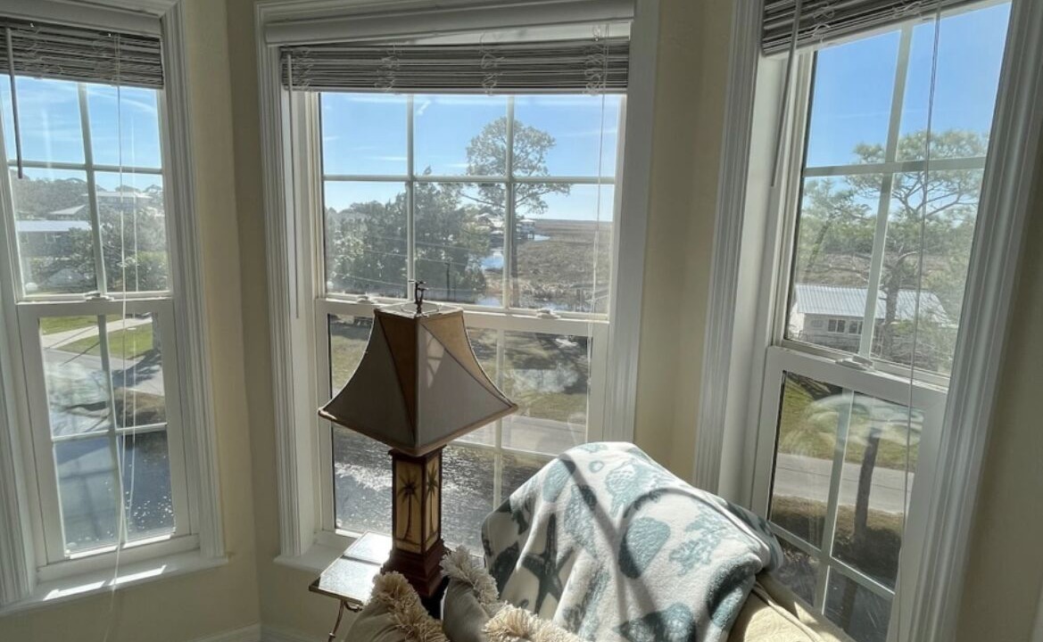 Photo of Livingroom in Suwannee