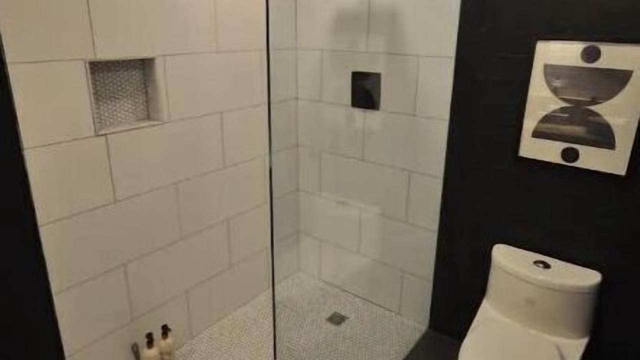 Photo of Bathroom in Niagara Falls