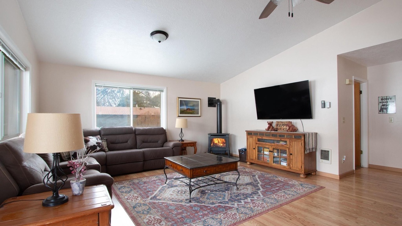 Photo of Livingroom in Star Valley Ranch
