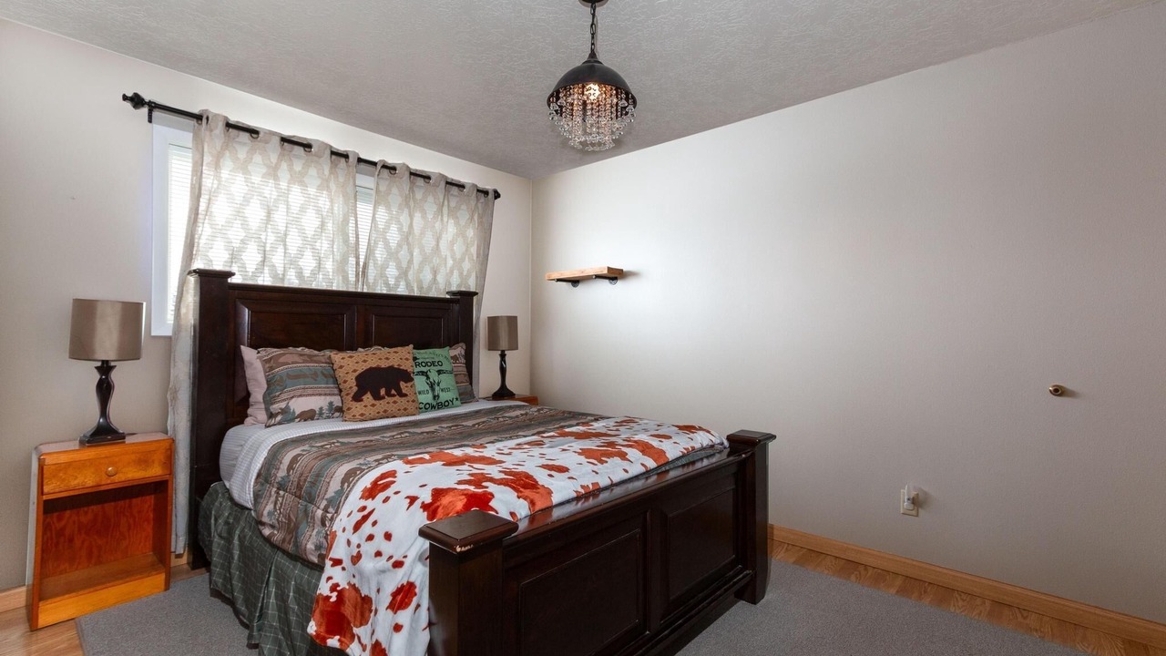 Photo of Bedroom in Star Valley Ranch