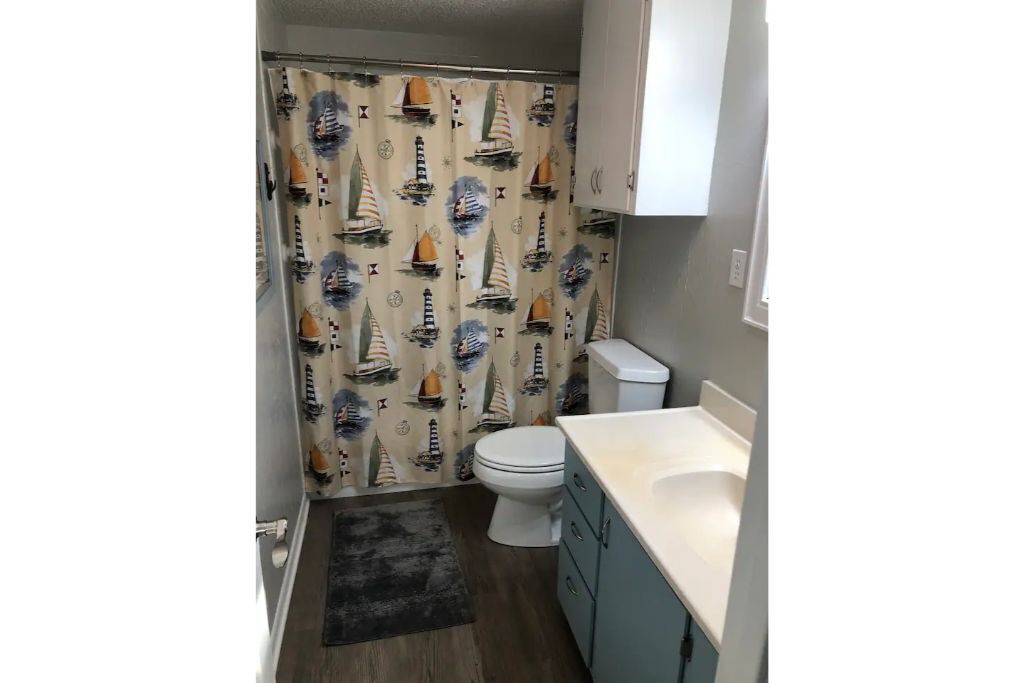 Photo of Bathroom in Laneville