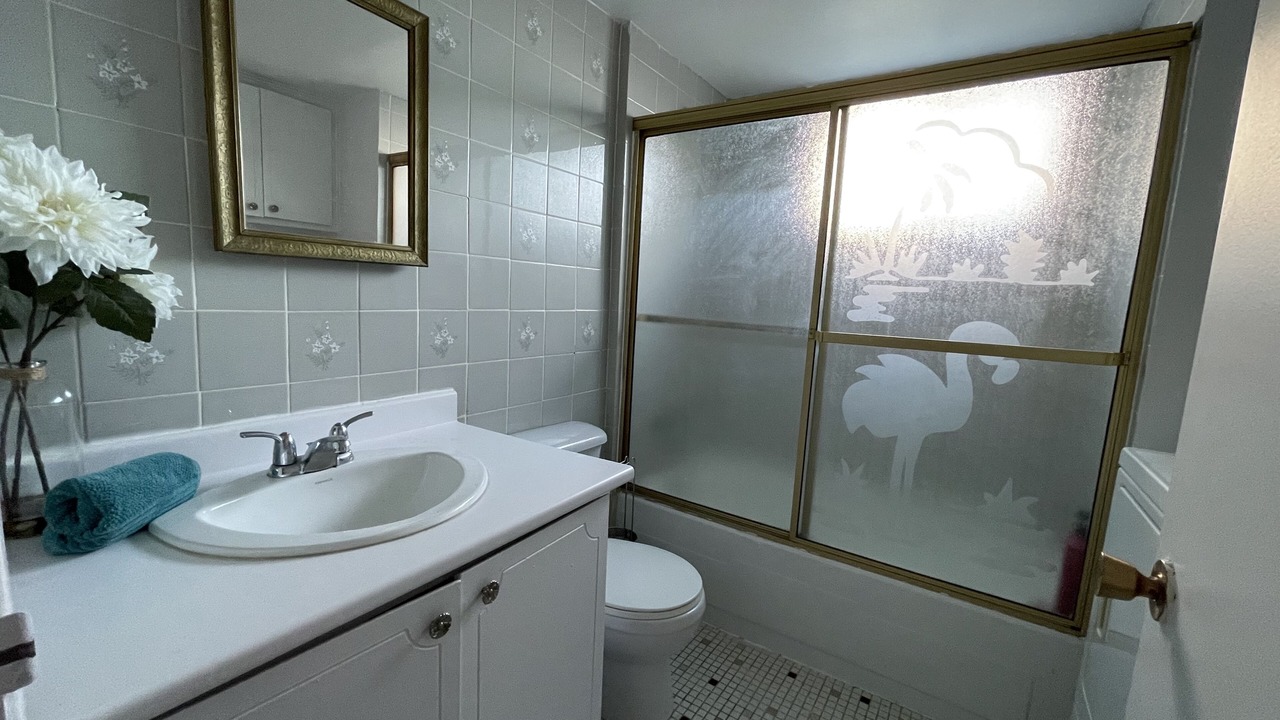 Photo of Bathroom in Laval