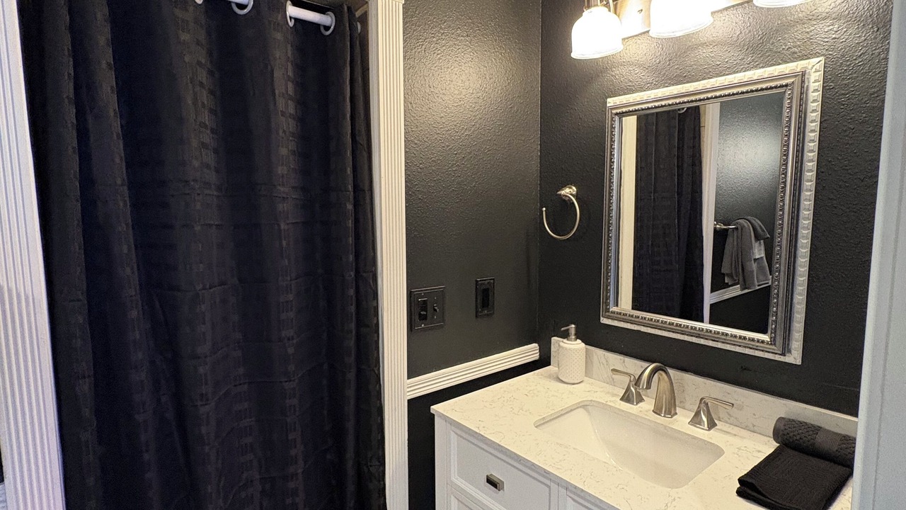 Photo of Bathroom in Sunrise Beach