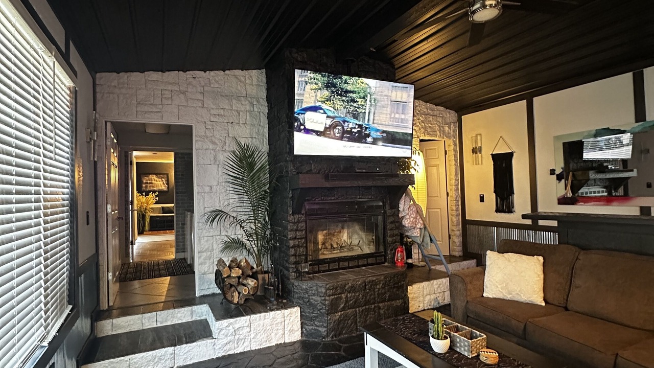 Photo of Livingroom in Sunrise Beach