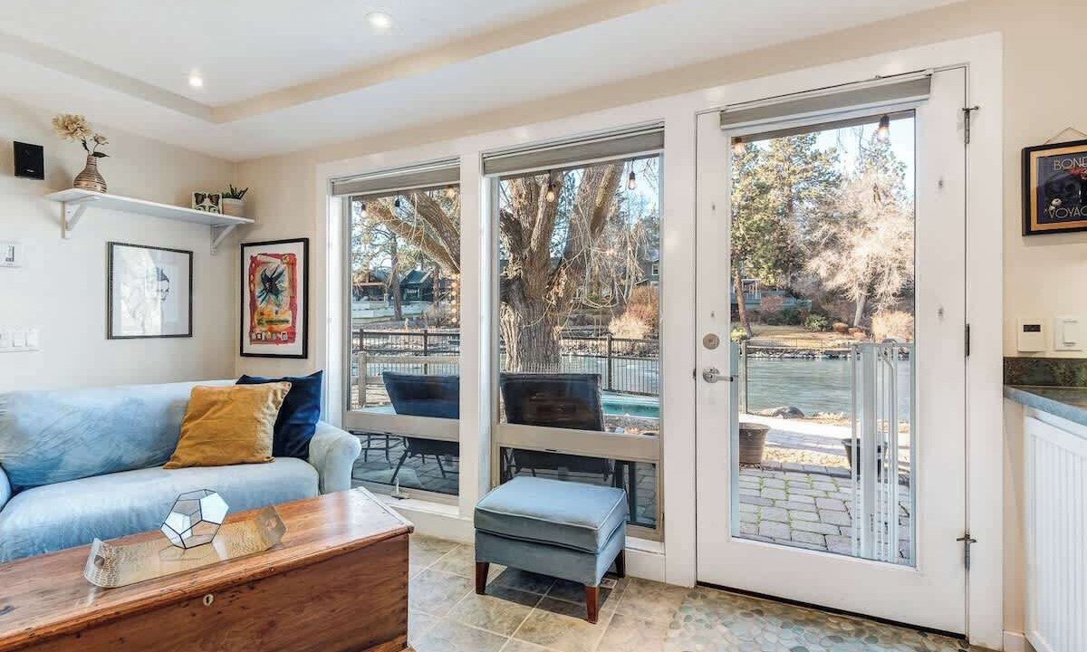 Photo of Livingroom in Bend