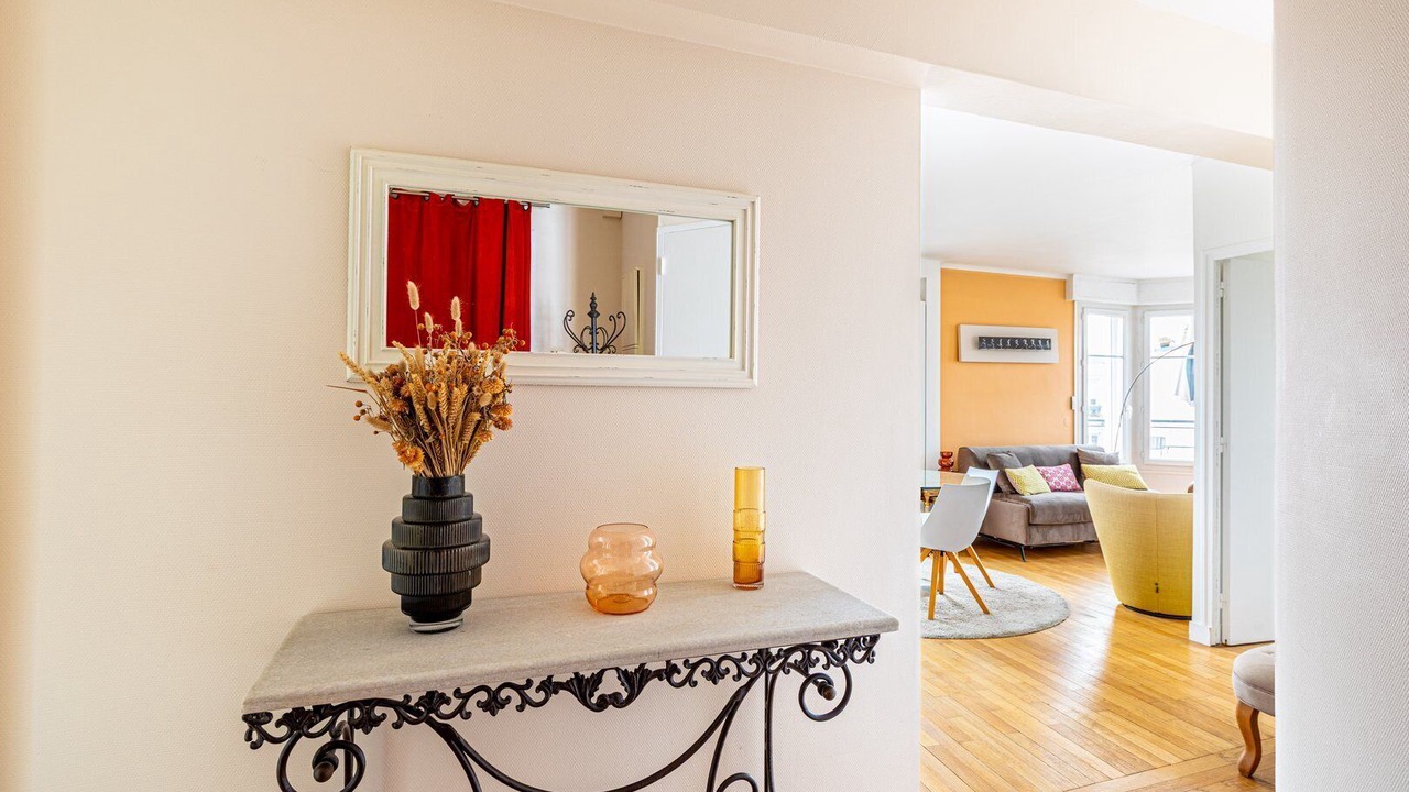 Photo of Livingroom in 20th Arrondissement