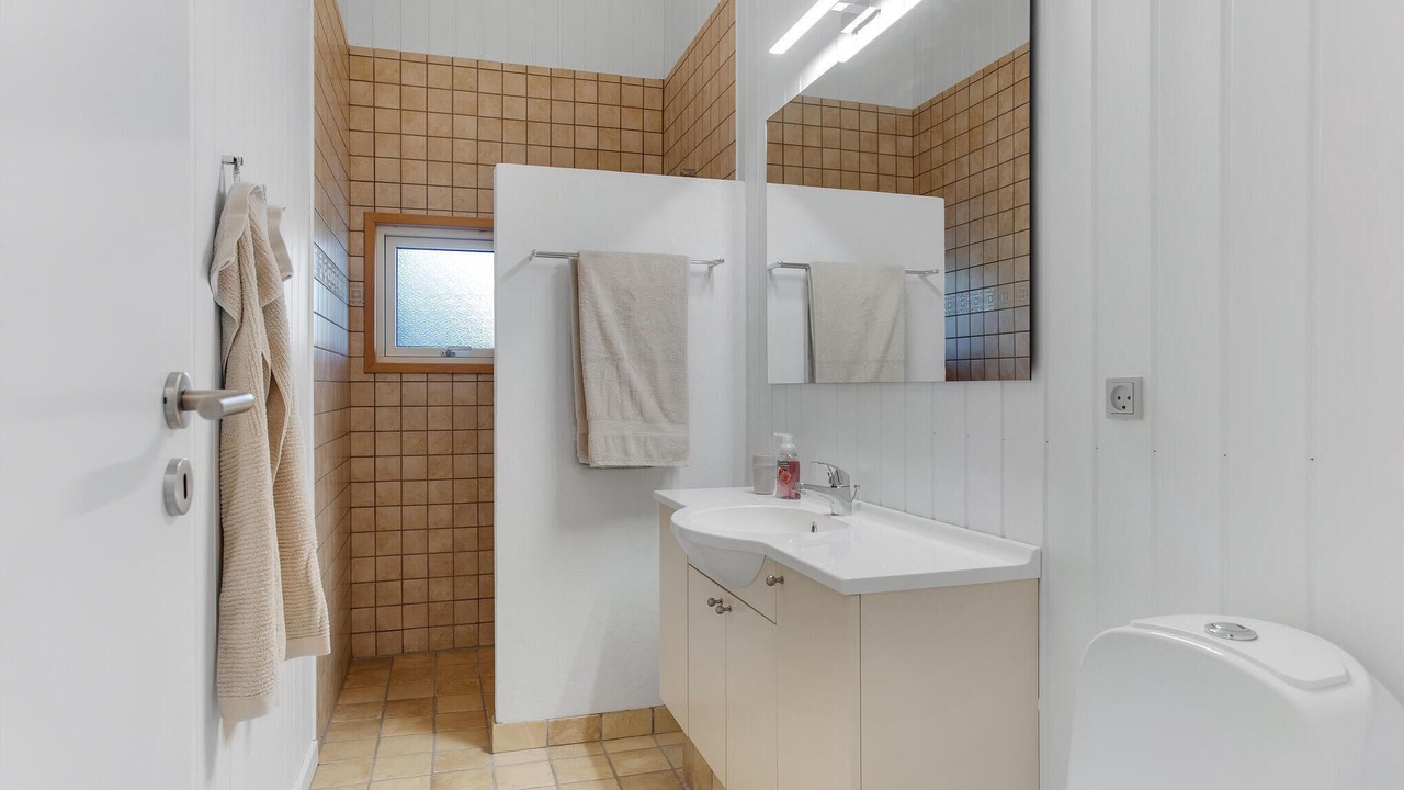 Photo of Bathroom in Strandby