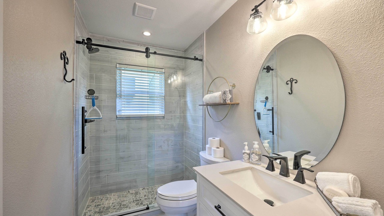 Photo of Bathroom in Hodgen