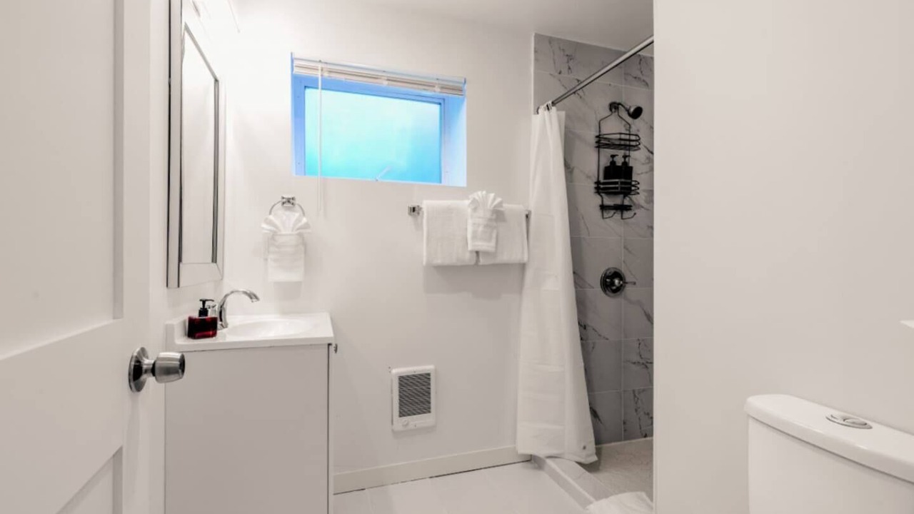 Photo of Bathroom in Green Lake
