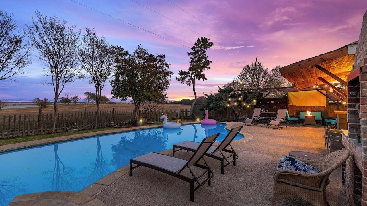 Photo of Outdoor in Garland