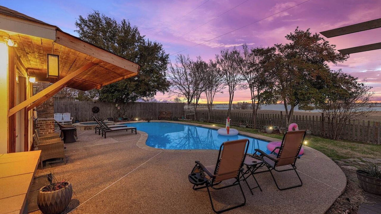 Photo of Outdoor in Garland