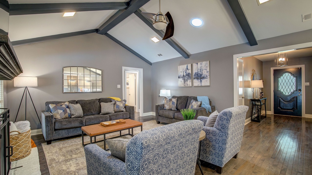 Photo of Livingroom in Tyler
