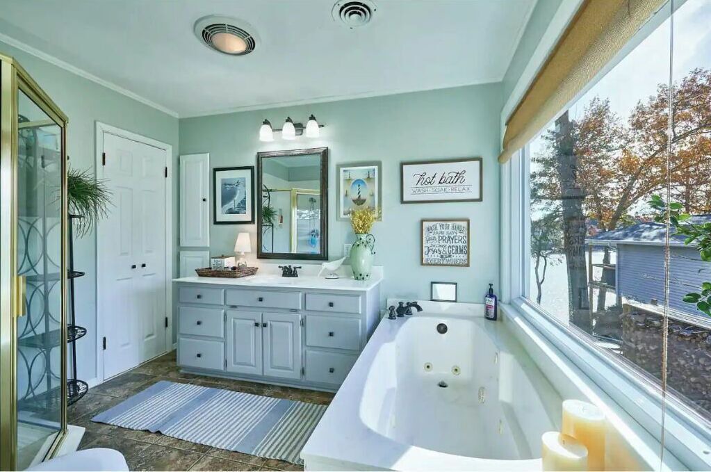 Photo of Bathroom in Rockwell