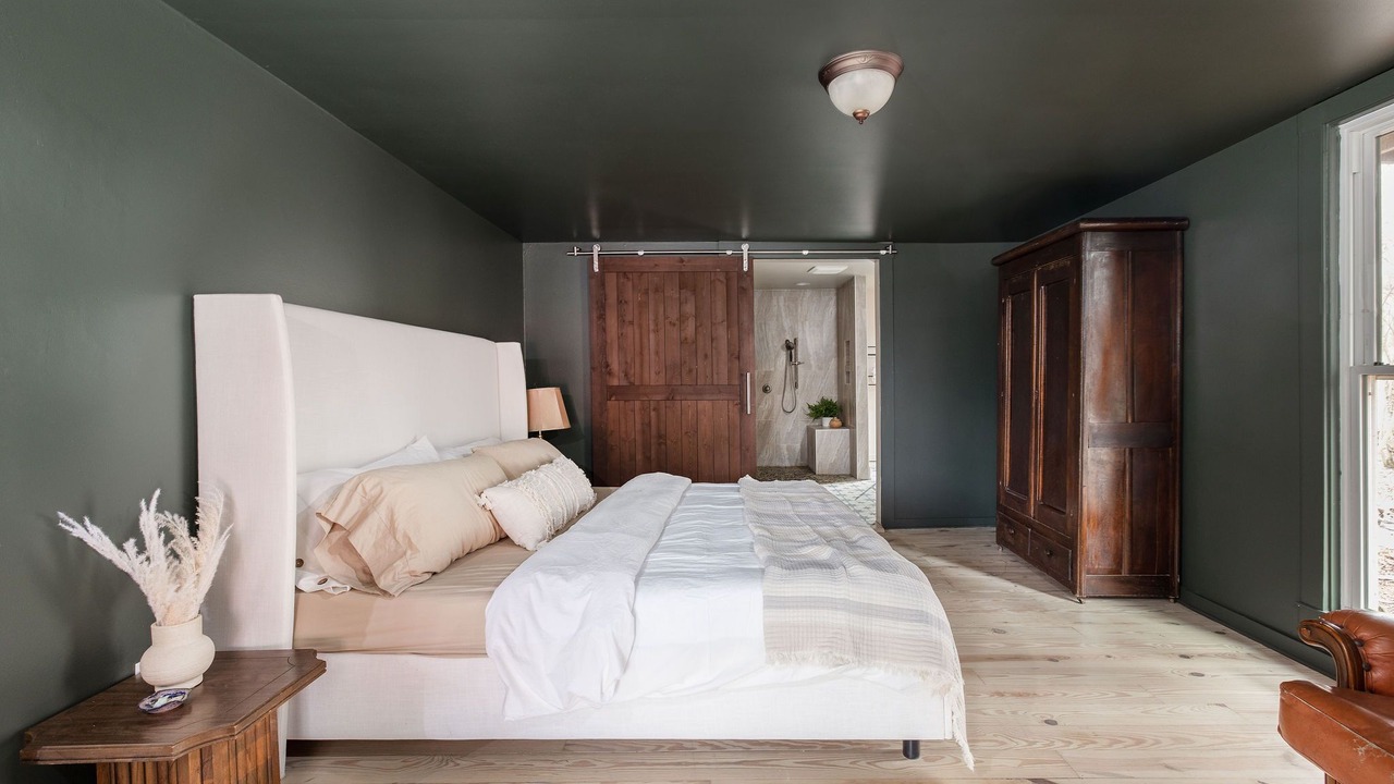 Photo of Bedroom in Ashland City
