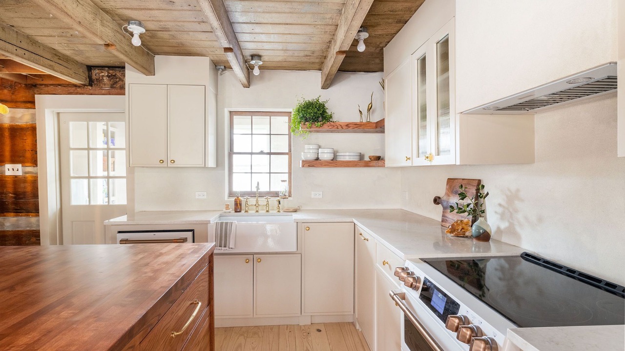 Photo of Kitchen in Ashland City