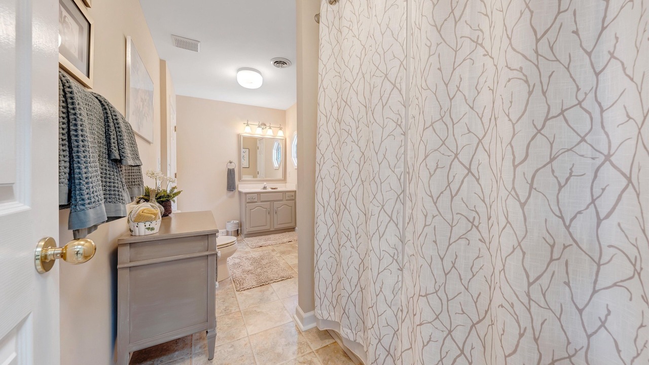 Photo of Bathroom in Huddleston