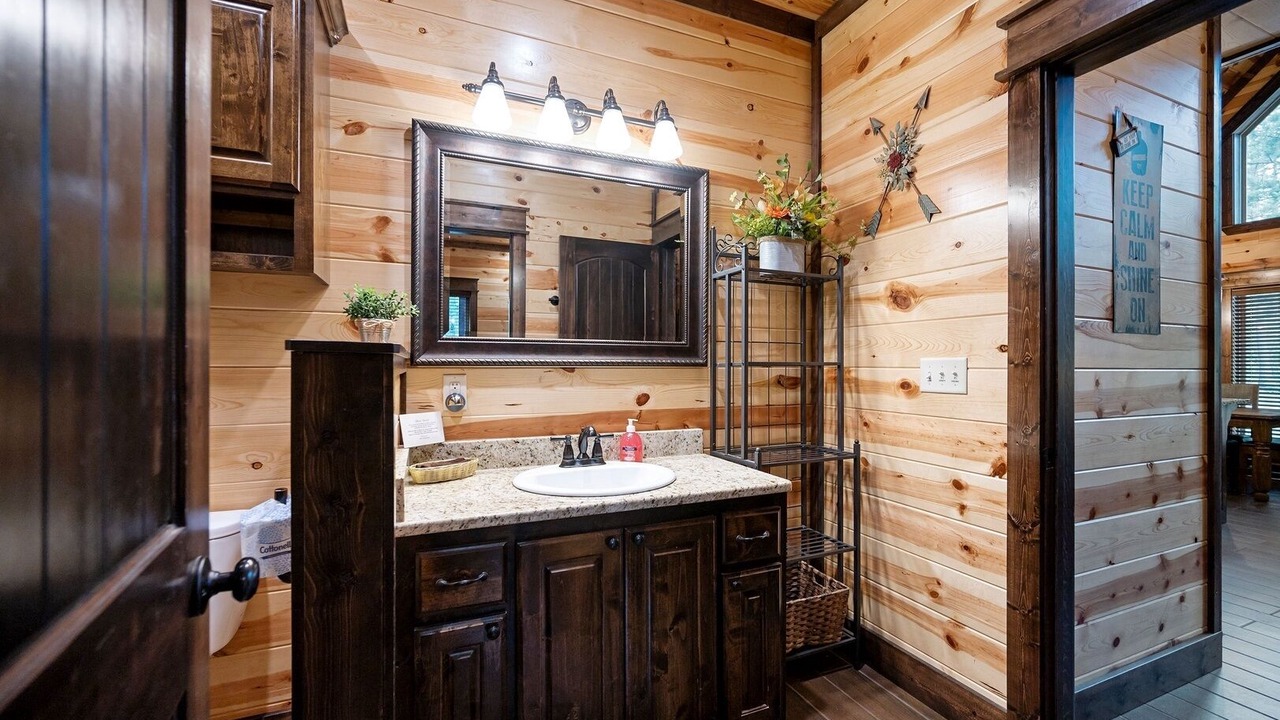 Photo of Bathroom in Hochatown