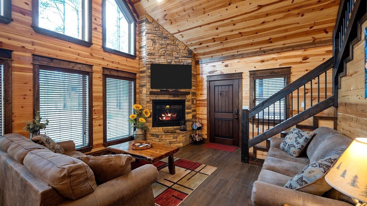 Photo of Livingroom in Hochatown
