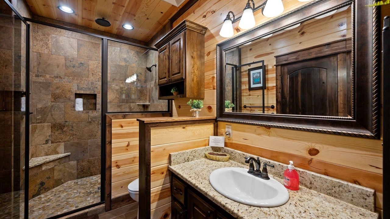 Photo of Bathroom in Hochatown