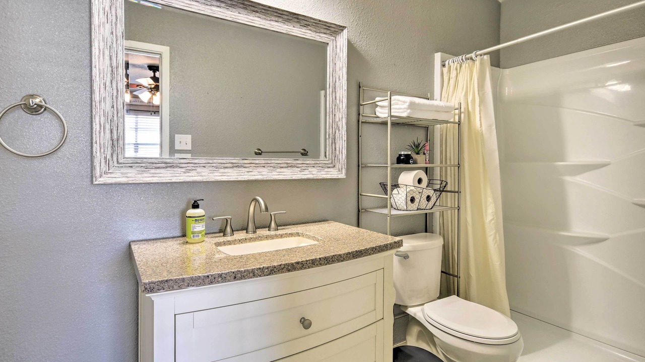 Photo of Bathroom in Clovis