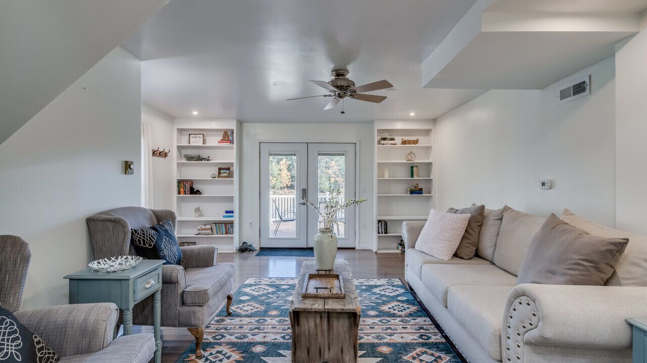 Photo of Livingroom in Dexter