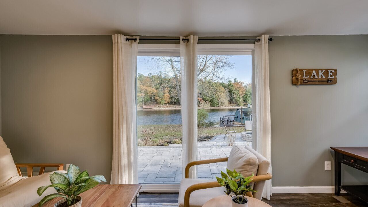 Photo of Livingroom in Dexter