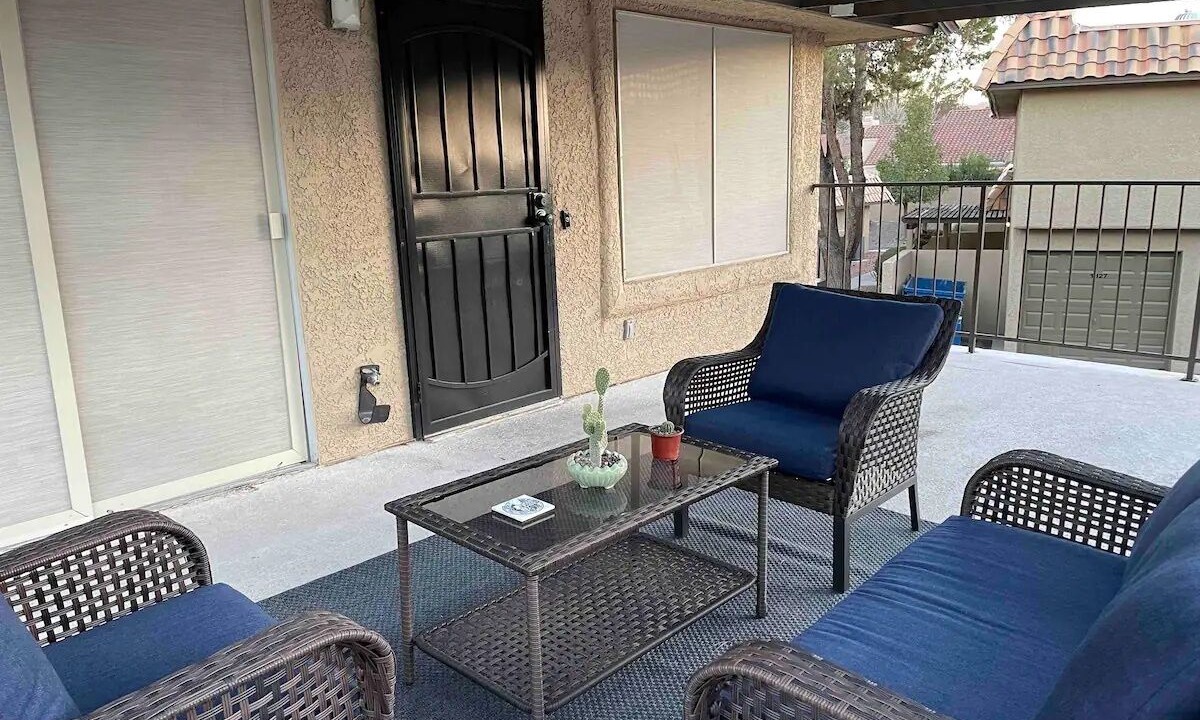 Photo of Patio Balcony in Green Valley North