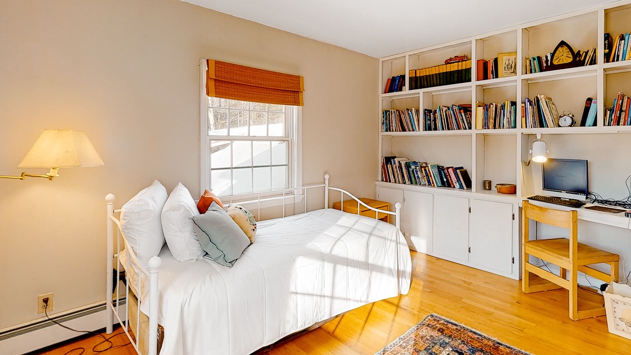 Photo of Bedroom in Winhall