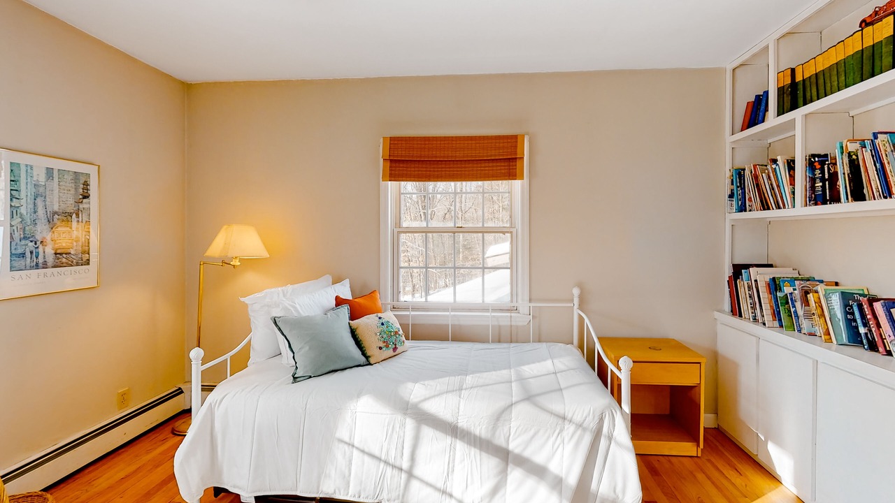 Photo of Bedroom in Winhall