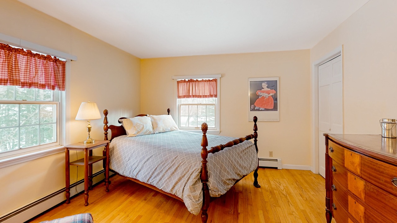 Photo of Bedroom in Winhall