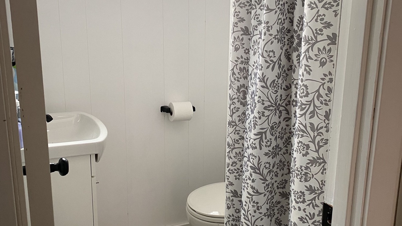 Photo of Bathroom in Beaconia