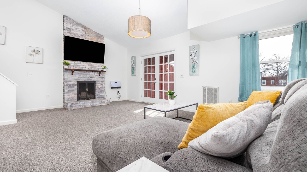 Photo of Livingroom in Asylum Hill