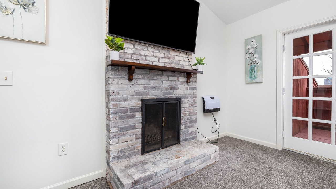 Photo of Others in Asylum Hill