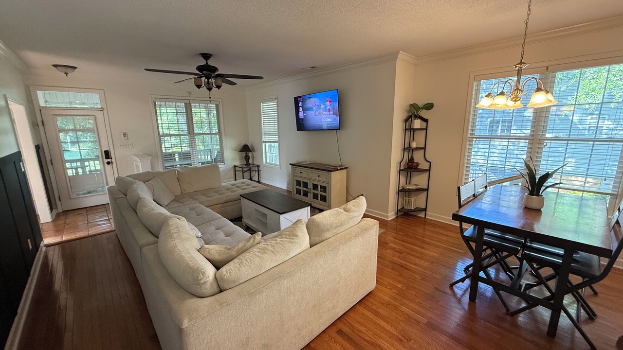 Photo of Livingroom in Murrells Inlet