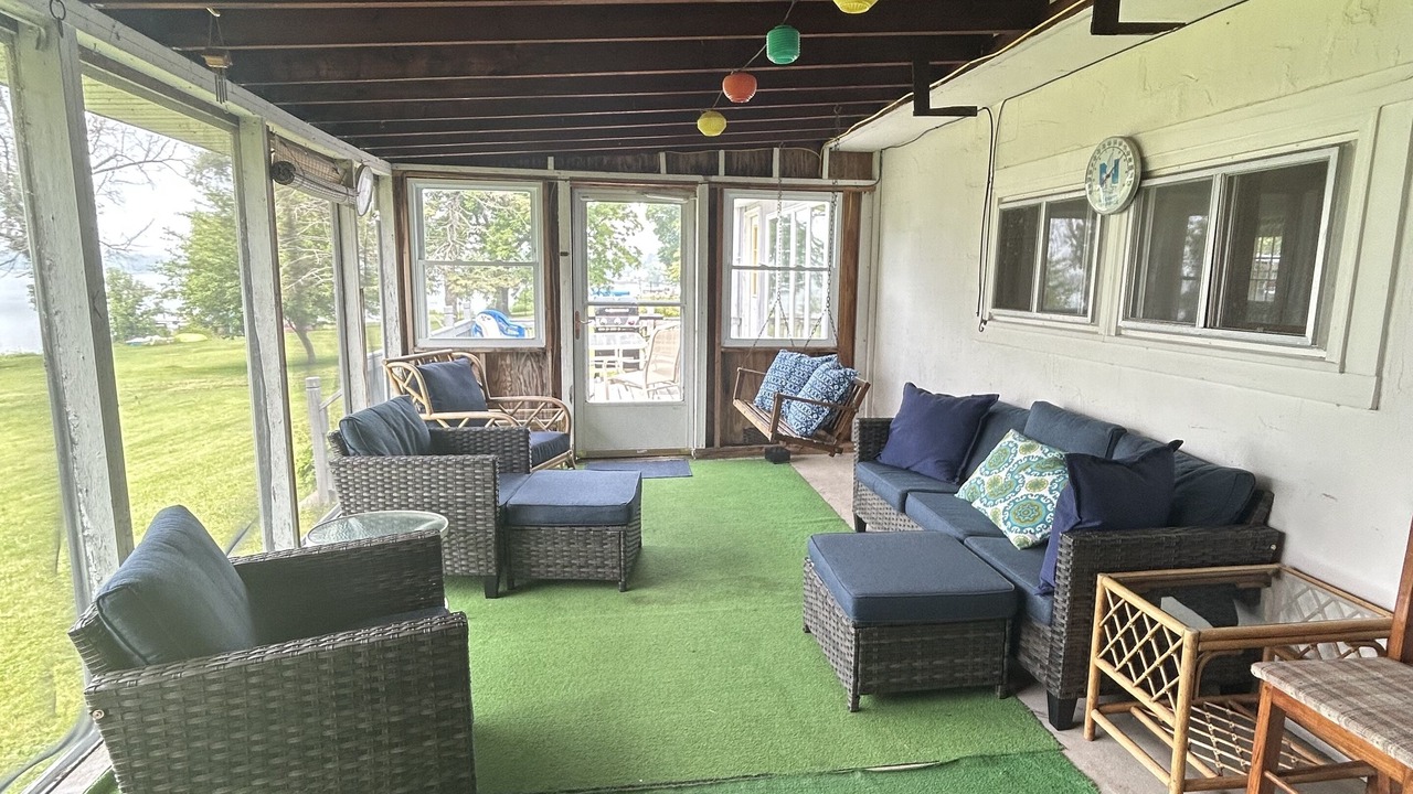 Photo of Livingroom in Union Springs