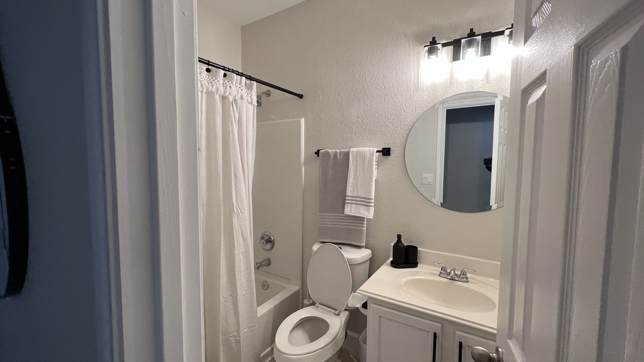 Photo of Bathroom in Far North Central
