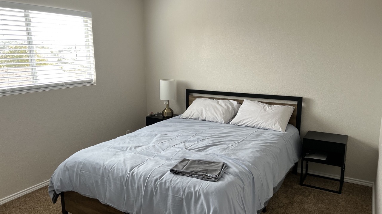 Photo of Bedroom in Far North Central