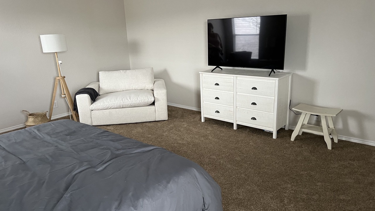 Photo of Bedroom in Far North Central