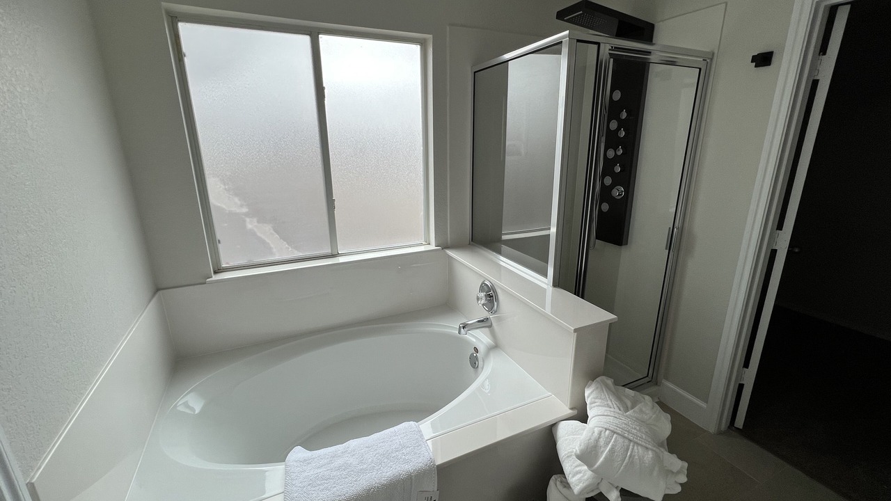 Photo of Bathroom in Far North Central