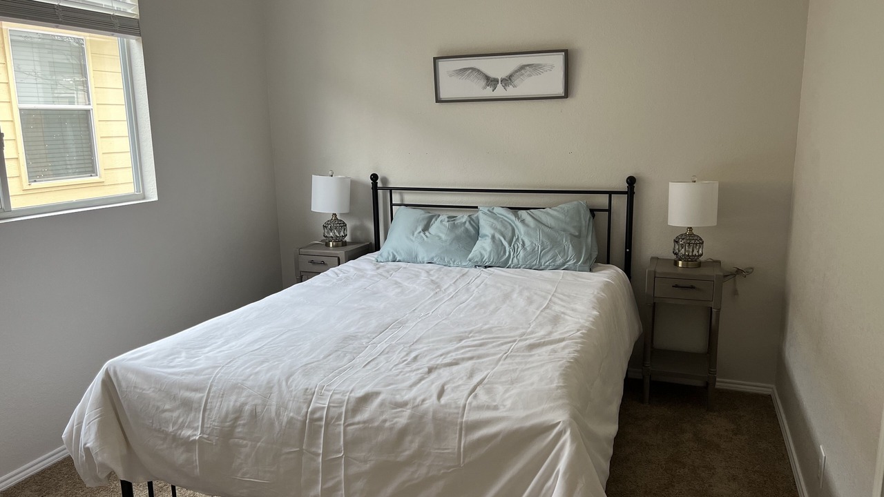 Photo of Bedroom in Far North Central