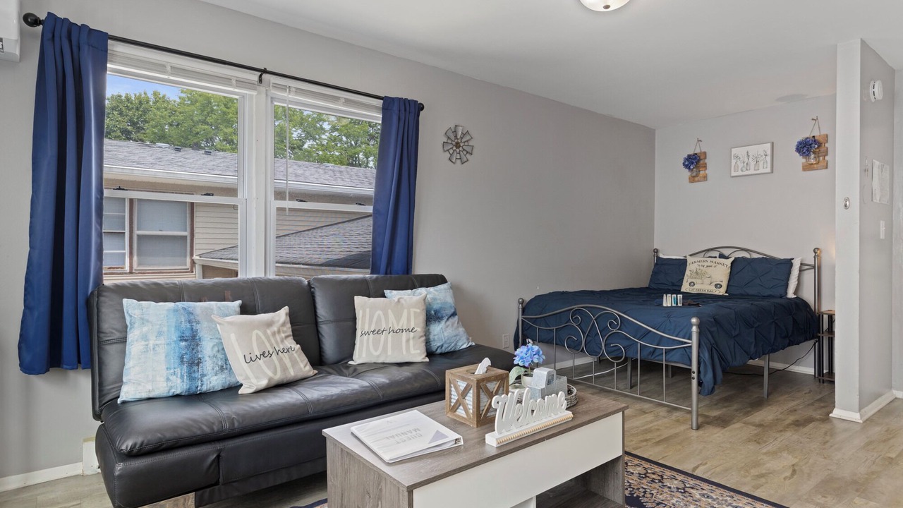 Photo of Bedroom in Aurora