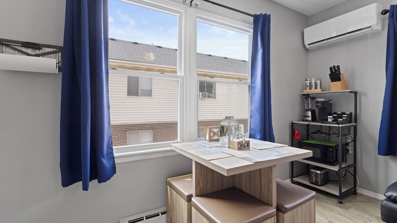 Photo of Others in Aurora